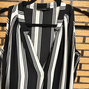 Olivaceous‎ Black And White Stripe Tank Top Size Small thumbnail 3