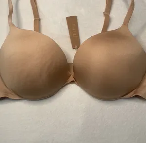 SKIMS Ultimate Push-Up Plunge Bra 34DD thumbnail 3