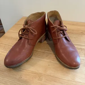 Clarks Originals‎ 8M Heel Desert Booties Brown Leather Lace Up Academia Quality thumbnail 5