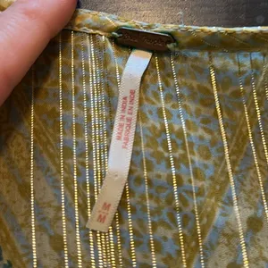 COPY - long sleeve blouse in a shear material size medium. GUC. thumbnail 2