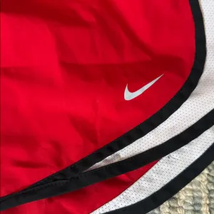 Nike Womens Tempo Running Shorts Red | White | Black Size Small thumbnail 3