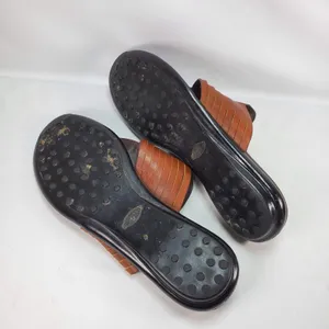 Tod's Thong Sandals Womens 10 Brown Leather Logo Medallion Italian Luxury Flat thumbnail 6