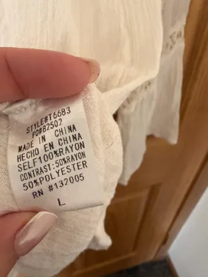 ENTRY White blouse thumbnail 4
