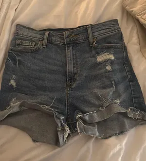 Levi’s Jean Shorts thumbnail 3