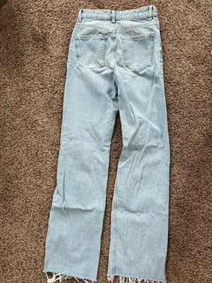 ZARA High-Rise Jeans thumbnail 3