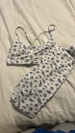 Size S thumbnail 1