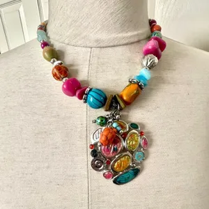Colorful beaded silver tone pendant necklace thumbnail 2