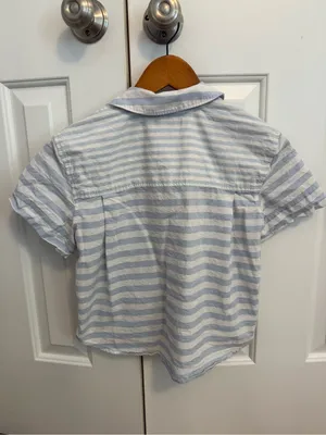 Madewell Cropped Y-Neck Button Up Shirt in Weathered Blue Mixed Stripe Size XS thumbnail 8