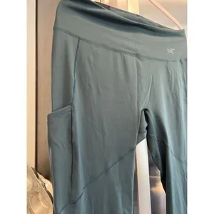 arcteryx leggings woman large new thumbnail 3