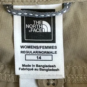 The North Face Nylon Hiking Shorts Khaki Outdoor Gorpcore Granola Size 14 thumbnail 4