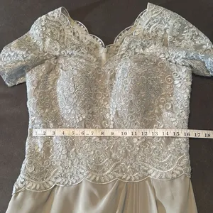 Women’s Full Length Gray Chiffon & Lace Appliqué Formal Dress Zip Back Size 10 thumbnail 9