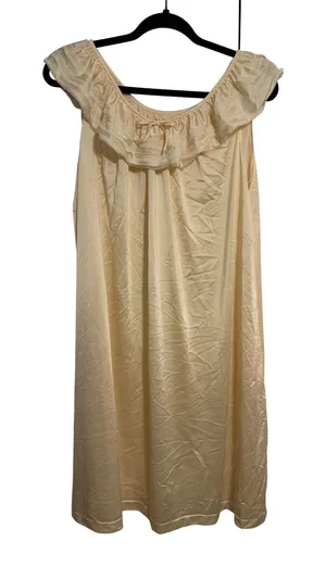 Vintage‎ Nightgown Romantic Coquette Cream Ruffled Lace Bow Sleepwear thumbnail 1