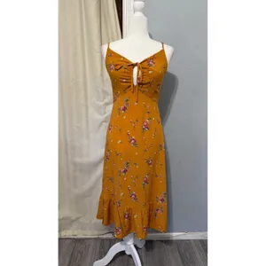 re:named Mustard Yellow Midi Dress Size M Floral Ruffle Sweetheart Keyhole Tie thumbnail 3