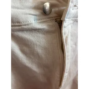 By Billie Womens White Denim Crop Jeans Raw Hem Straight Leg Size 32 L thumbnail 4