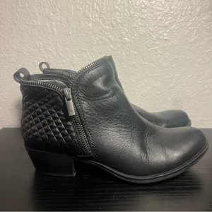 Lucky Brand Bartolino Black‎ Leather Zippered Booties Women’s 6.5M Moto Boots thumbnail 3