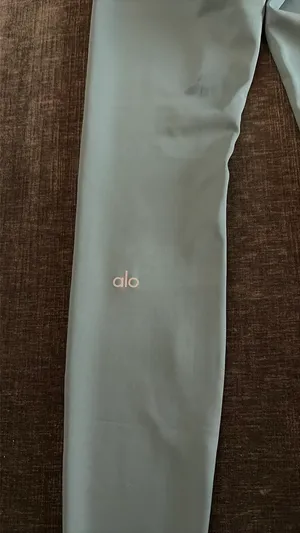Alo Yoga Leggings thumbnail 3