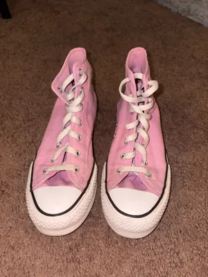 Pink converse  thumbnail 3
