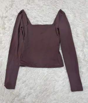 Aritzia Babaton contour Square Neck Long Sleeve Top thumbnail 1
