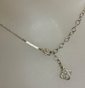 Kendra Scott Iridescent Necklace thumbnail 4