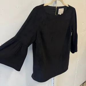 NWT Sail to Sable Faux Suede Brushed Bell Sleeve Minimalist Blouse Too Blk Large thumbnail 3