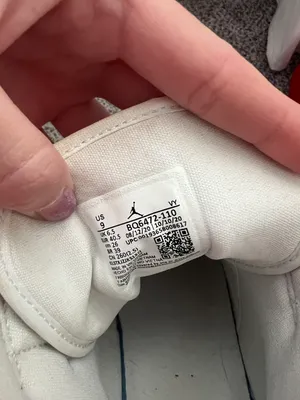 Women’s Air Jordan 1 Mid white snakeskin thumbnail 4