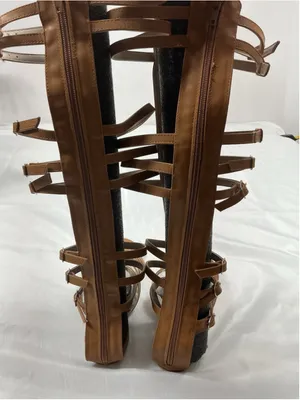 Womans New Bf Betani Pocahontas Knee High Gladiator Sandals 8.5 Camel Strappy thumbnail 5