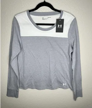 Under Armour Shirt Womens XL Gray Colorblock Long Sleeve Scoop Neck Relaxed Fit thumbnail 1