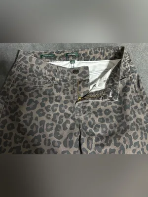 Wild Fable Taupe and Black Leopard Wide-Leg Jeans Size 0/R thumbnail 5