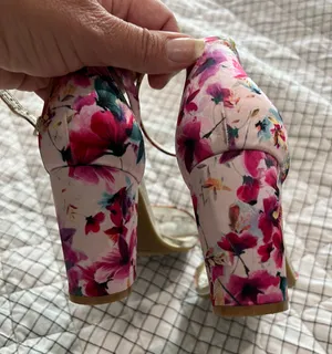 Bandolino Pink Floral Armory Sandals, Sz 7.5 thumbnail 6