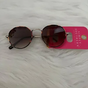 NEW Simply Southern Sunglasses NWT thumbnail 2