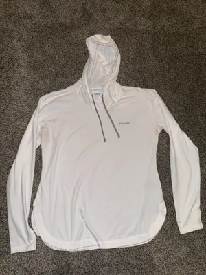 Columbia Women's Sun Trek Hooded Pullover thumbnail 1