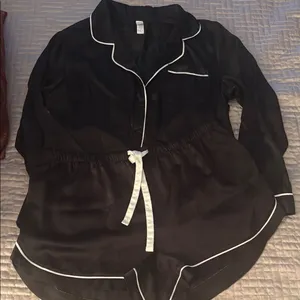 Stars Above Black Pajama Set with White Piping thumbnail 1