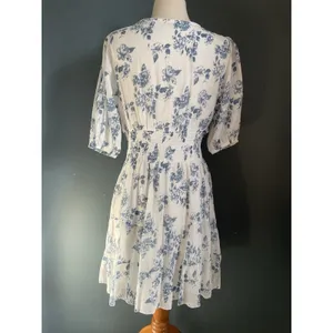 J.O.E.E. Floral Print V-Neck Smocked‎ Waist Tiered Mini Dress White Blue Women's thumbnail 3