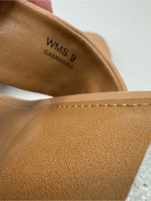 Dolce Vita Sammara Sandals Tan Neutral Block‎ Heel Size 9 minimalist everyday thumbnail 4