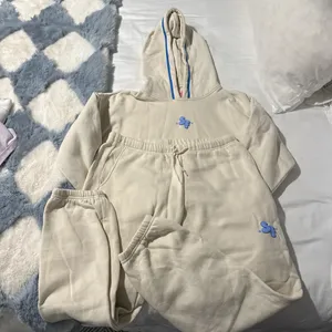 starfit cream sweat set thumbnail 1