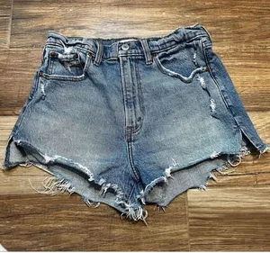 Abercrombie & Fitch Shorts The Mom Shorts thumbnail 1