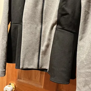 Top shop size 12 zip up top good condition thumbnail 3