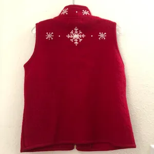 NWT Red white snowflake bedazzled pearl rhinestone Christmas seasonal festive sweater vest cardigan-100% Boiled Wool Size M thumbnail 3