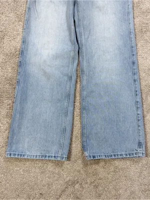Hollister Women’s Low Rise Baggy Jeans in Medium Wash W25 thumbnail 3