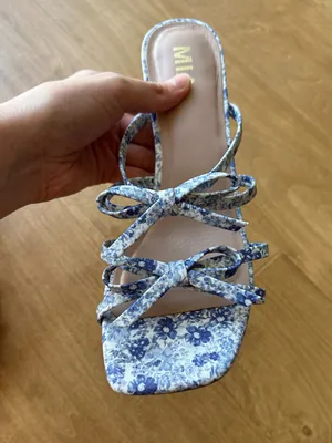 MIA Treanor Heel, Blue and White Floral Ribbon Kitten Heels, Size 9 thumbnail 11