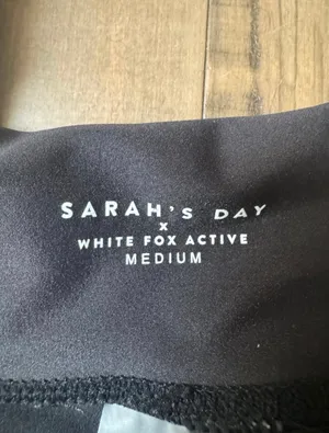 White Fox Active x Sarahs Day Size Medium Black Leggings thumbnail 2