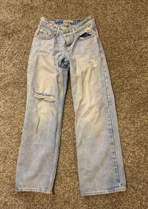 Loose Low Levi’s Jeans thumbnail 1