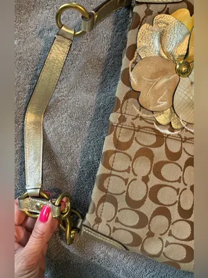 Coach F16879 Bleeker Leather Floral Carly Shoulder Bag thumbnail 14