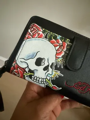 Ed Hardy Black Skull & Roses Zip Around Wristlet Wallet thumbnail 2