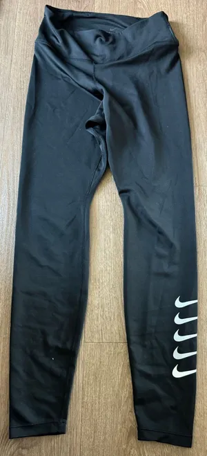 Nike Black  Leggings thumbnail 1