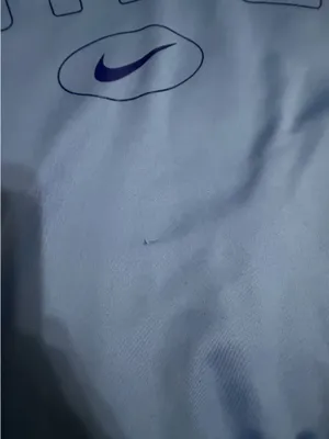 Nike hoodie cropped thumbnail 3