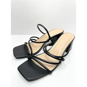 A new day‎ Sandals Strappy Black Block Heel Size 9.5 Square Toe thumbnail 2