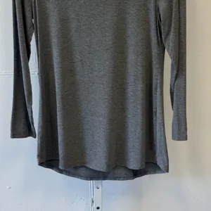 White House Black Market Gray Scoop Neck Long Sleeve Top Petite Small SP‎ Soft thumbnail 4