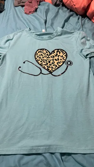 Shein T-Shirt thumbnail 1