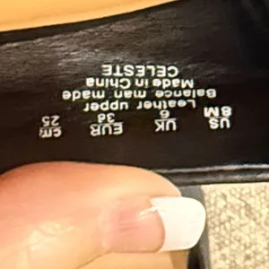 BLEEKER AND BOND Celeste Classic Black Leather Heels Pumps Size 8 thumbnail 8